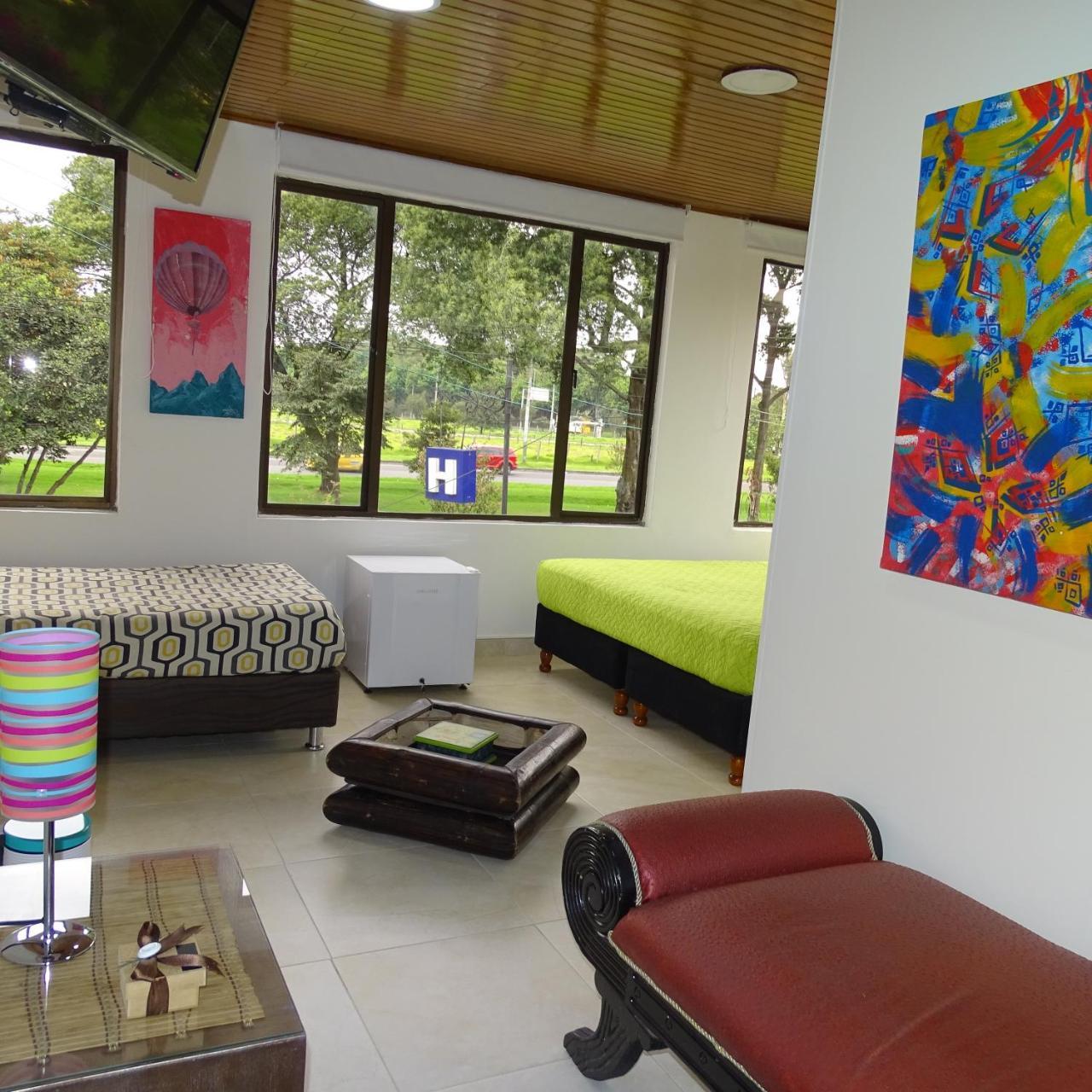 Violeta Park Hostel Богота Экстерьер фото