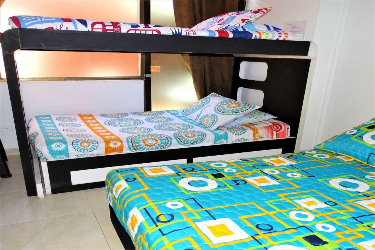 Violeta Park Hostel Богота Экстерьер фото